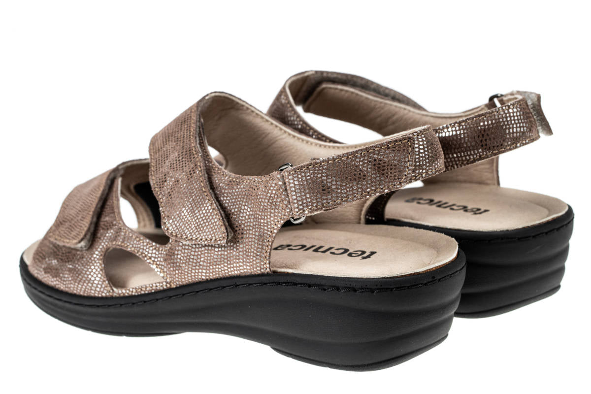 Tecnica Angela Sabbia